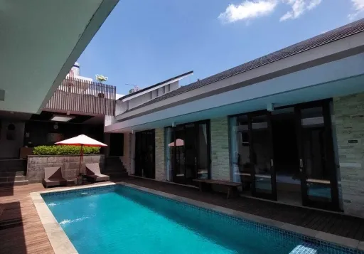 Disewakan villa with ocean view di Nusa Dua