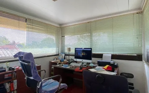 Dijual rumah minimalis lantai 2 di Goa gong