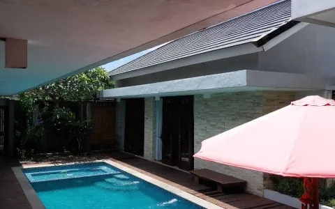 A unique 5 bedrooms Villa with Ocean View in Nusa Dua, For long term rental