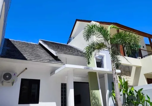 Villa cantik disewakan daerah Pecatu